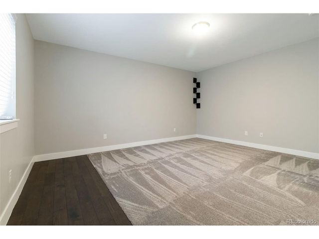 9060 Ferncrest St, Longmont, CO 80504