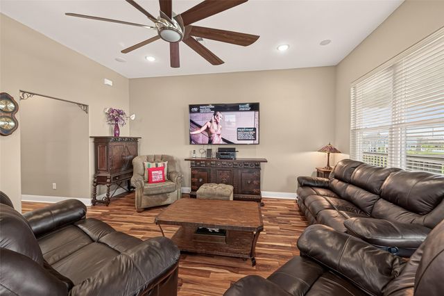 3730 Mendocino Drive, Galveston, TX 77554