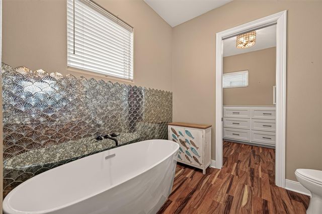 3730 Mendocino Drive, Galveston, TX 77554