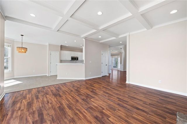 2015 Darien Park Drive, Roswell, GA 30076