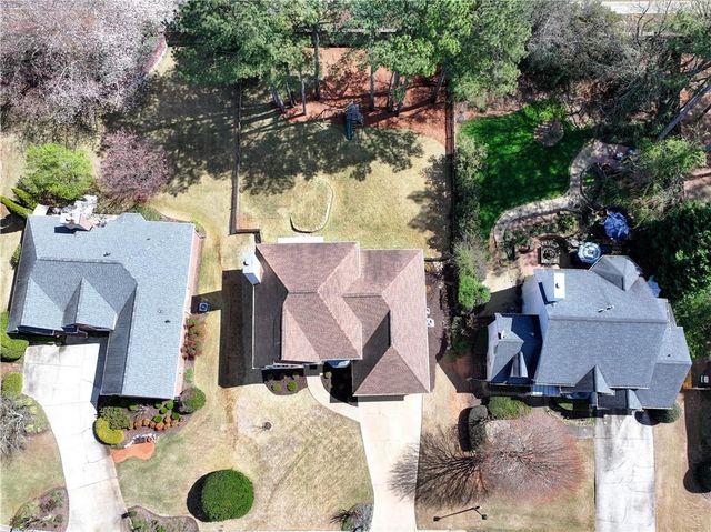 2015 Darien Park Drive, Roswell, GA 30076