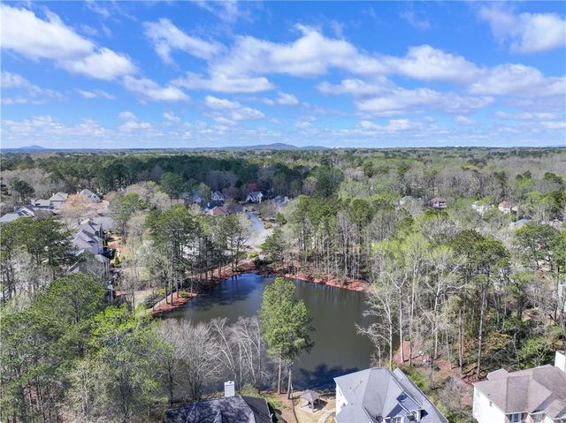 2015 Darien Park Drive, Roswell, GA 30076