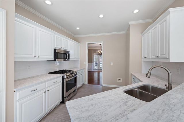 2015 Darien Park Drive, Roswell, GA 30076