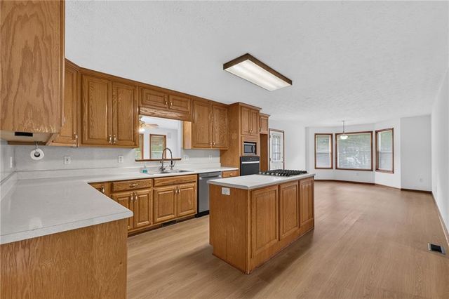 2762 Lester Mill Road, Locust Grove, GA 30248