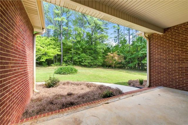 2762 Lester Mill Road, Locust Grove, GA 30248