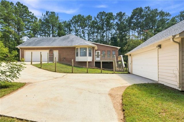 2762 Lester Mill Road, Locust Grove, GA 30248