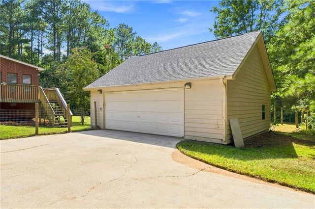 2762 Lester Mill Road, Locust Grove, GA 30248
