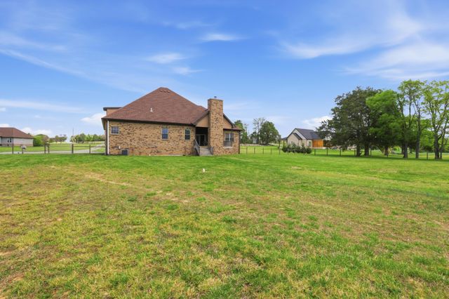 480 Roberts Rd, Watertown, TN 37184
