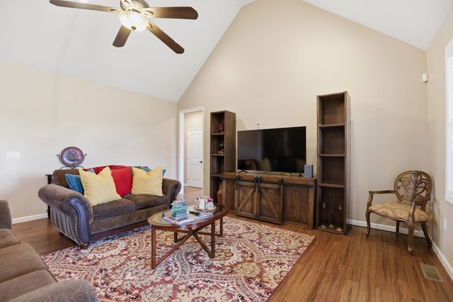 480 Roberts Rd, Watertown, TN 37184
