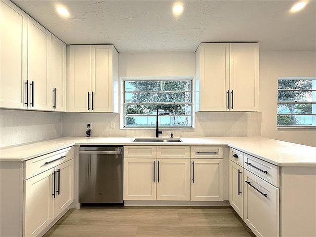 701 WEST STREET, New Smyrna Beach, FL 32168