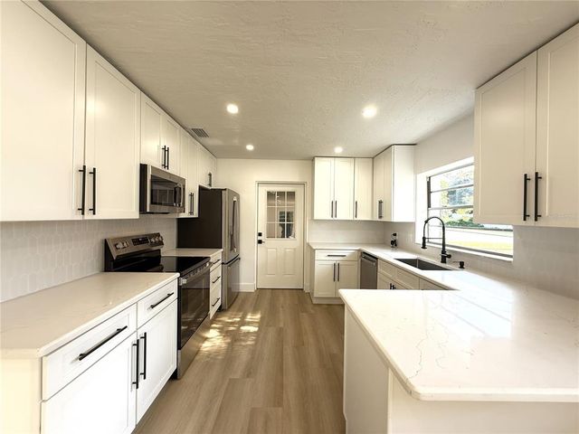 701 WEST STREET, New Smyrna Beach, FL 32168