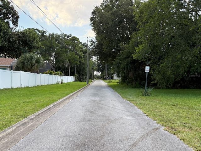 701 WEST STREET, New Smyrna Beach, FL 32168