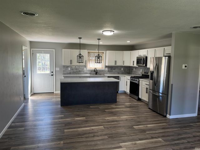 2580 S Union Street, Knox, IN 46534