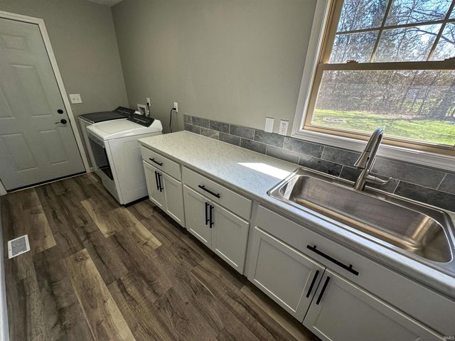 2580 S Union Street, Knox, IN 46534