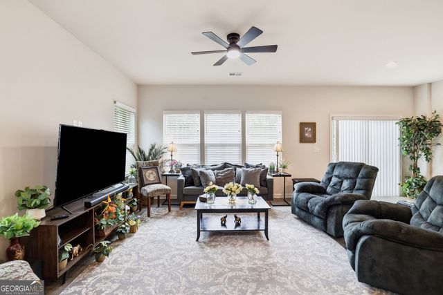 256 Salt Lake Lane, Hoschton, GA 30548