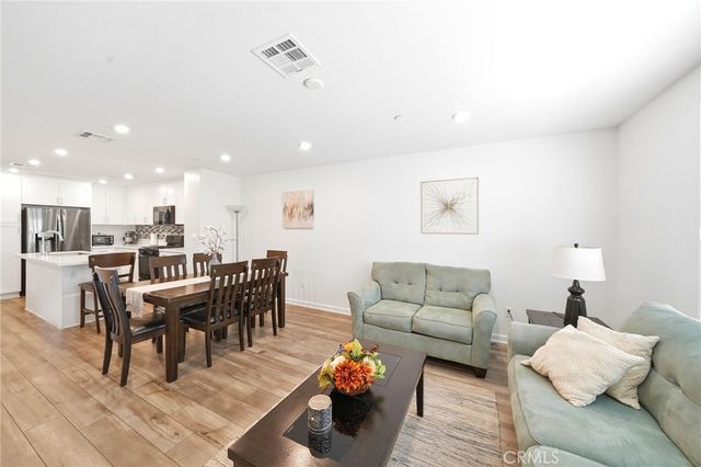 465 N Beechwood, Rialto, CA 92376