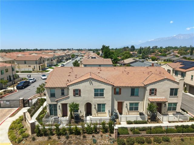 465 N Beechwood, Rialto, CA 92376