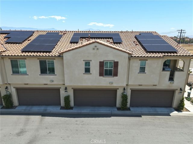 465 N Beechwood, Rialto, CA 92376