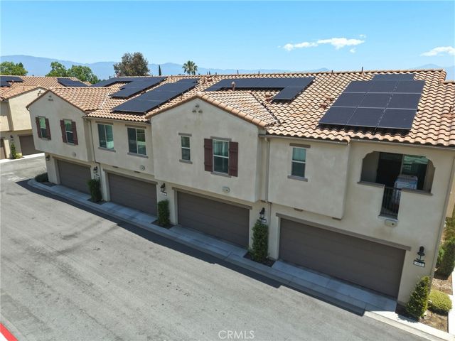 465 N Beechwood, Rialto, CA 92376