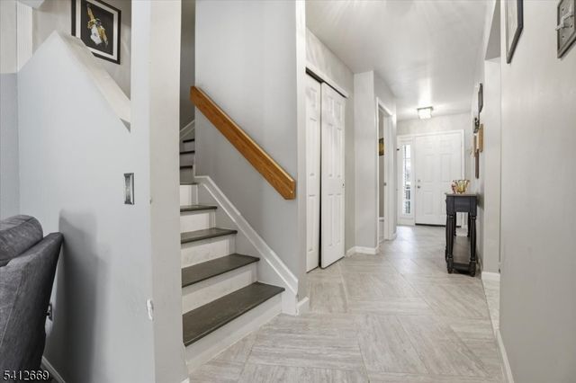 76 Hickory Way, Mount Arlington Boro, NJ 07856