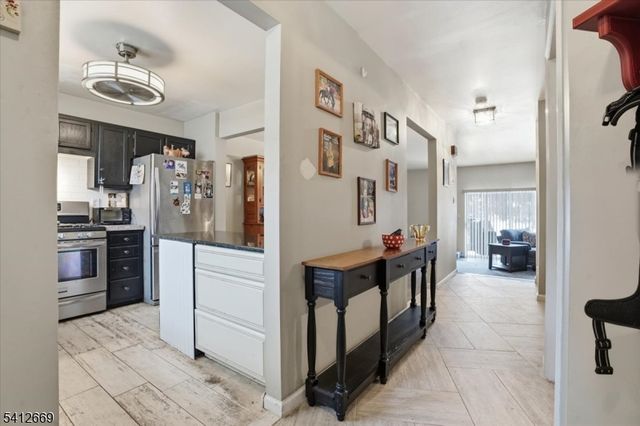 76 Hickory Way, Mount Arlington Boro, NJ 07856