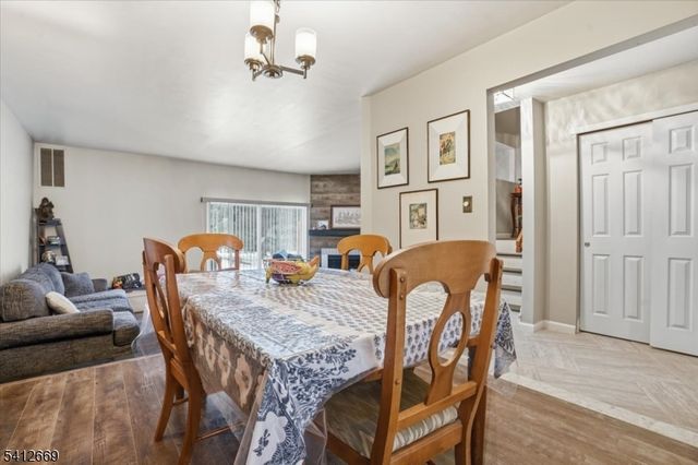 76 Hickory Way, Mount Arlington Boro, NJ 07856