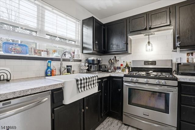 76 Hickory Way, Mount Arlington Boro, NJ 07856