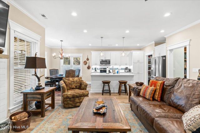 458 Raven Glen Drive, Southport, NC 28461