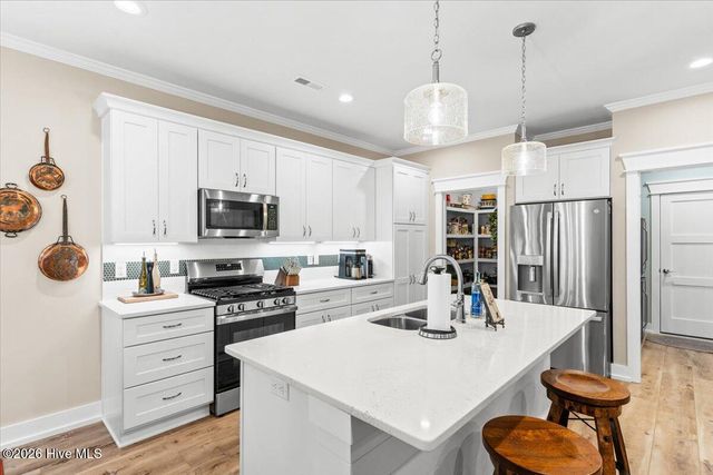 458 Raven Glen Drive, Southport, NC 28461