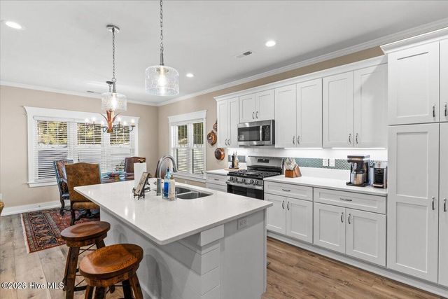 458 Raven Glen Drive, Southport, NC 28461