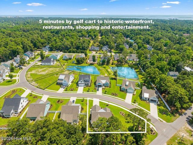 458 Raven Glen Drive, Southport, NC 28461