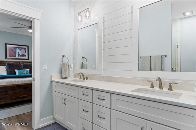 458 Raven Glen Drive, Southport, NC 28461