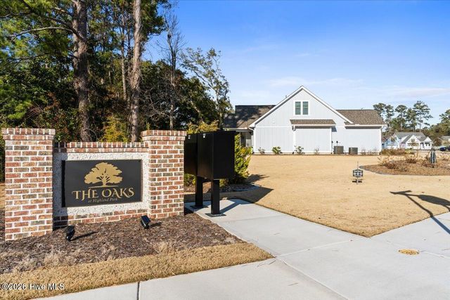 458 Raven Glen Drive, Southport, NC 28461