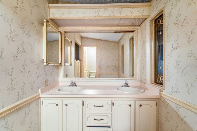 8485 IMPERIAL CIRCLE, Palmetto, FL 34221