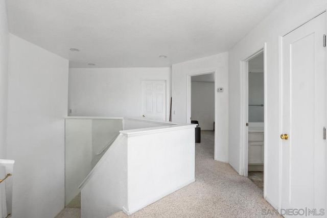 408 Shadow Tree Dr, Oceanside, CA 92058