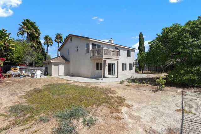 408 Shadow Tree Dr, Oceanside, CA 92058