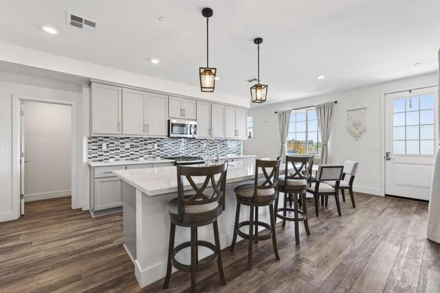 9532 Seawind Way, Newark, CA 94560