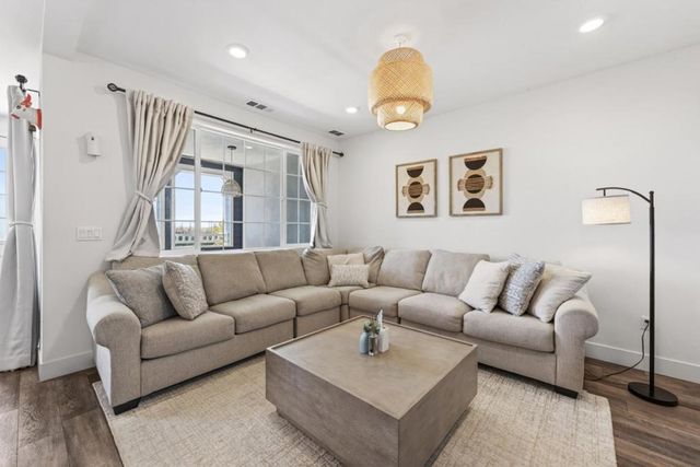 9532 Seawind Way, Newark, CA 94560