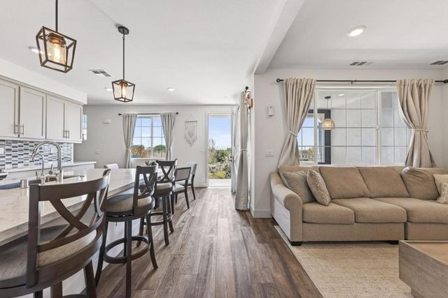 9532 Seawind Way, Newark, CA 94560