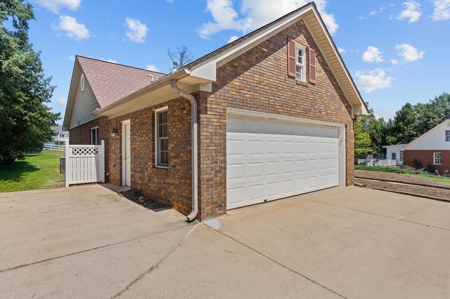 168 S Lake Emory Drive, Inman, SC 29349