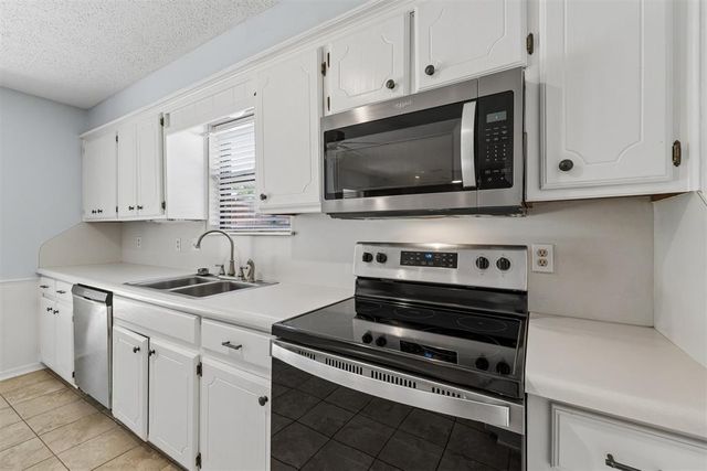 213 S Silver Drive, Mustang, OK 73064