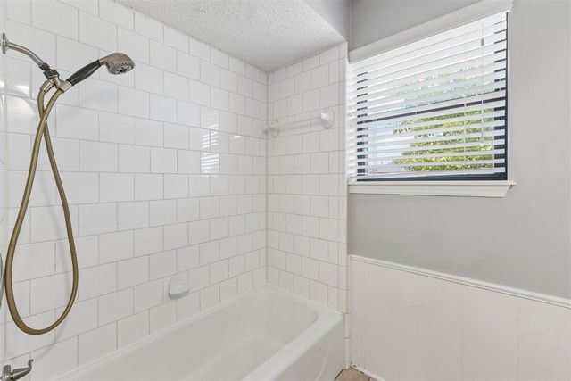 213 S Silver Drive, Mustang, OK 73064