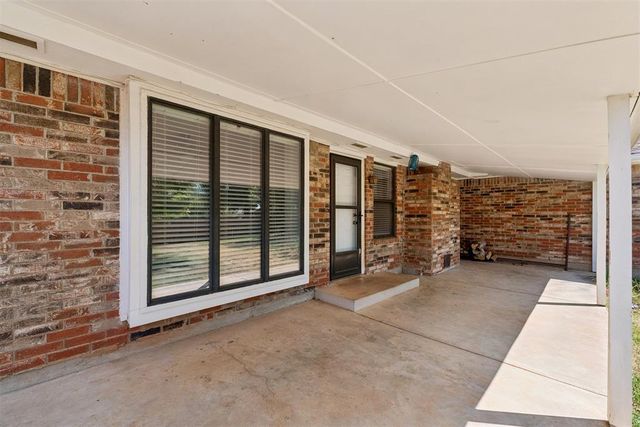 213 S Silver Drive, Mustang, OK 73064
