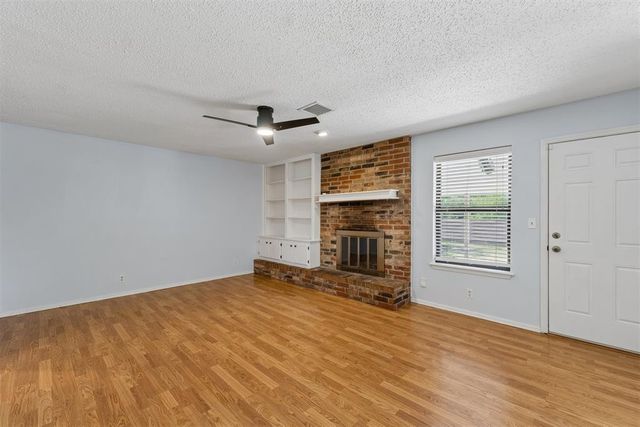 213 S Silver Drive, Mustang, OK 73064