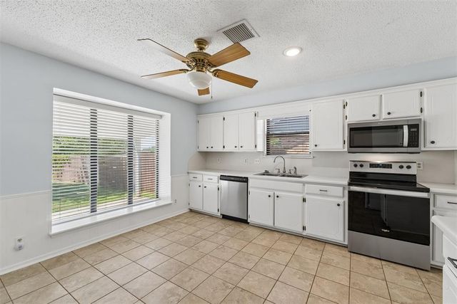 213 S Silver Drive, Mustang, OK 73064