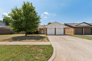 213 S Silver Drive, Mustang, OK 73064