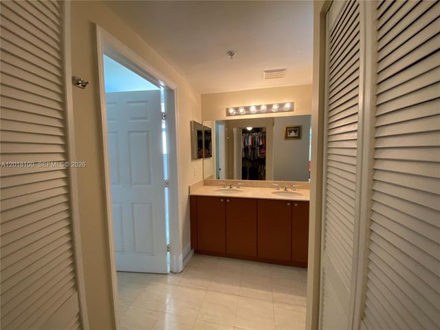 2425 SW 27th Ave 1008, Miami, FL 33145