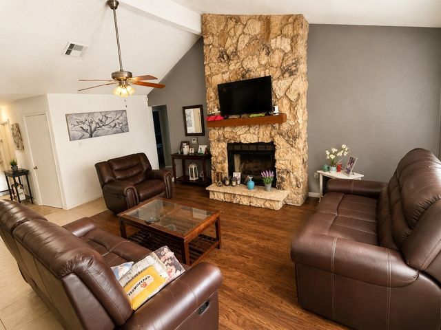 7819 Breda Drive, Baytown, TX 77521