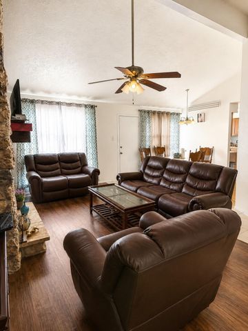 7819 Breda Drive, Baytown, TX 77521