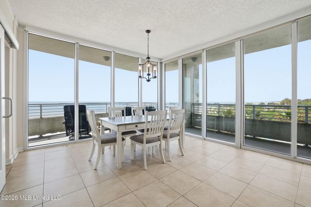 2060 Beach Boulevard, 204, Biloxi, MS 39531